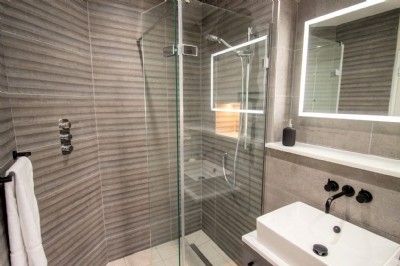 Dartmoor Roundhouse Barn Bathroom Interior Designer | Infinite Design Devon